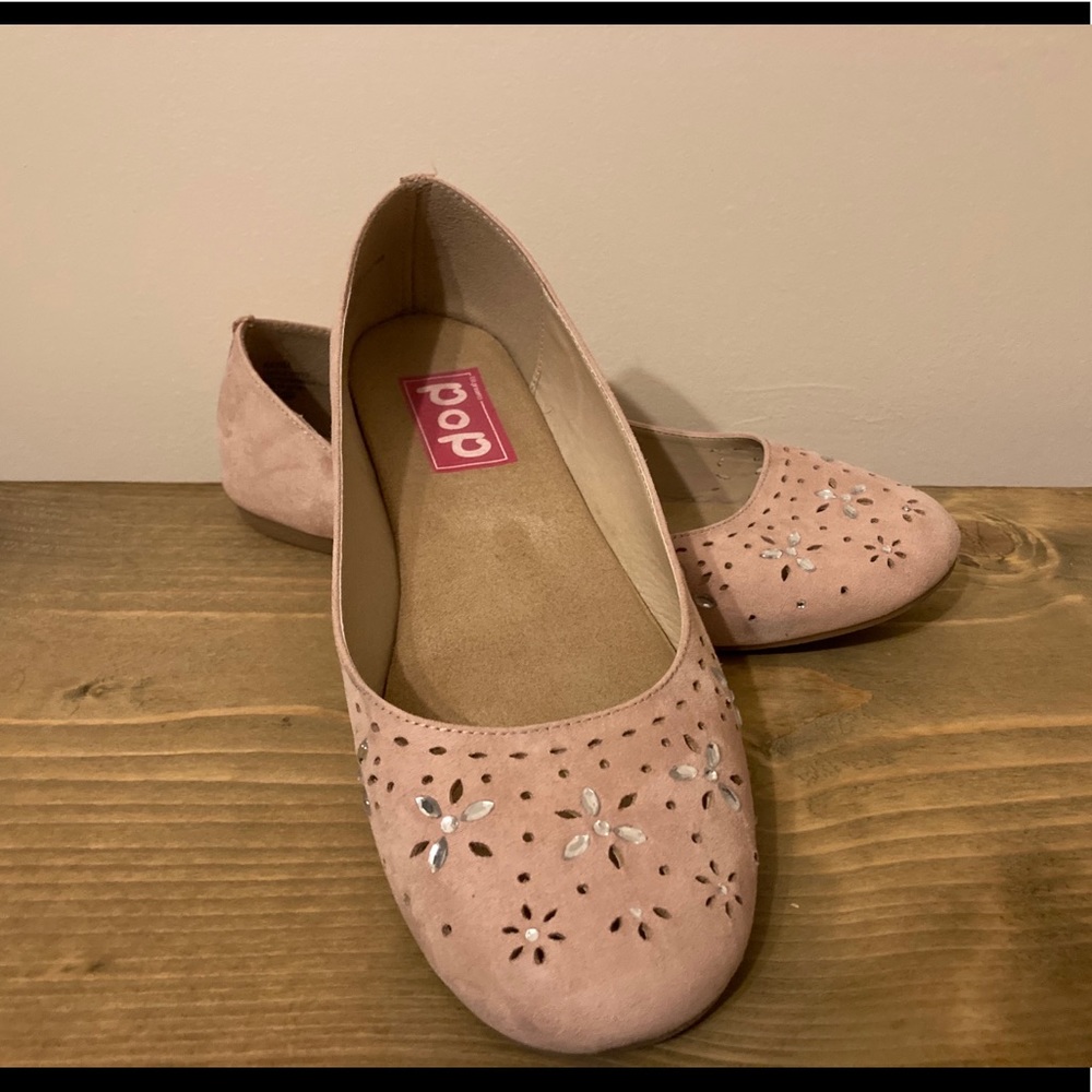 🍑 Peach Jeweled Flats